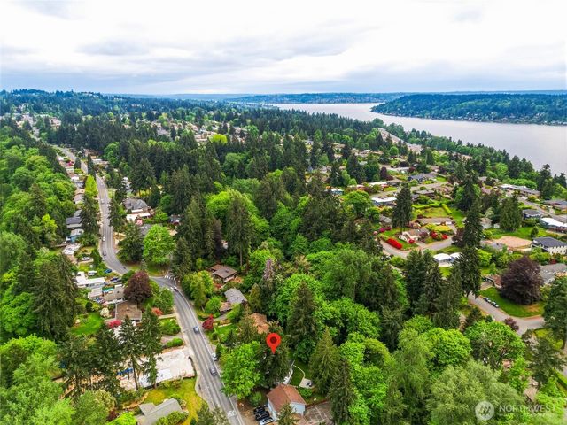 4705 119th Avenue SE, Bellevue, WA 98006