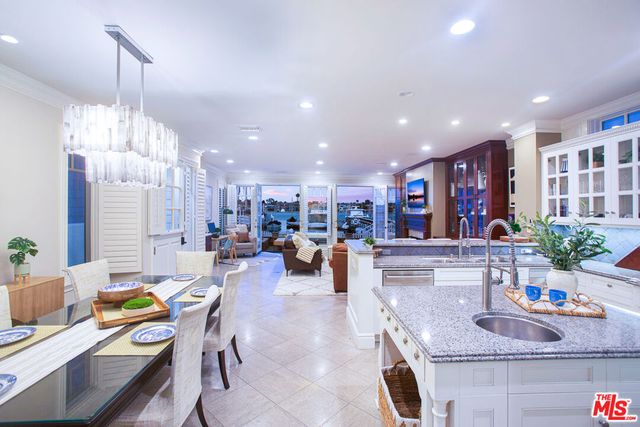 421 E Edgewater Avenue, Newport Beach, CA 92661
