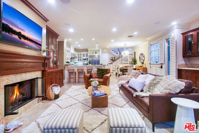 421 E Edgewater Avenue, Newport Beach, CA 92661