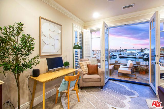 421 E Edgewater Avenue, Newport Beach, CA 92661