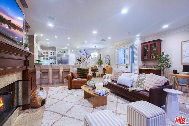 421 E Edgewater Avenue, Newport Beach, CA 92661