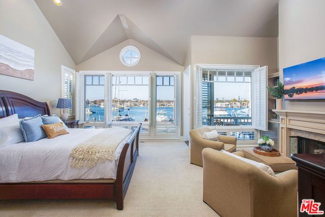 421 E Edgewater Avenue, Newport Beach, CA 92661