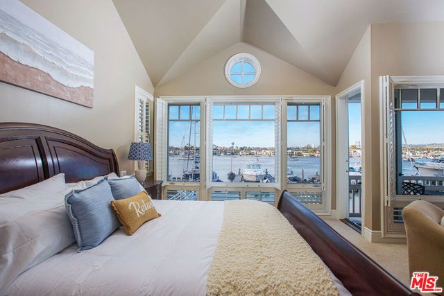 421 E Edgewater Avenue, Newport Beach, CA 92661