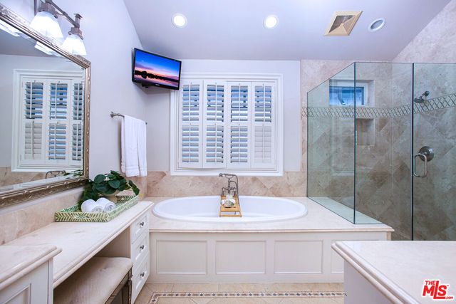 421 E Edgewater Avenue, Newport Beach, CA 92661