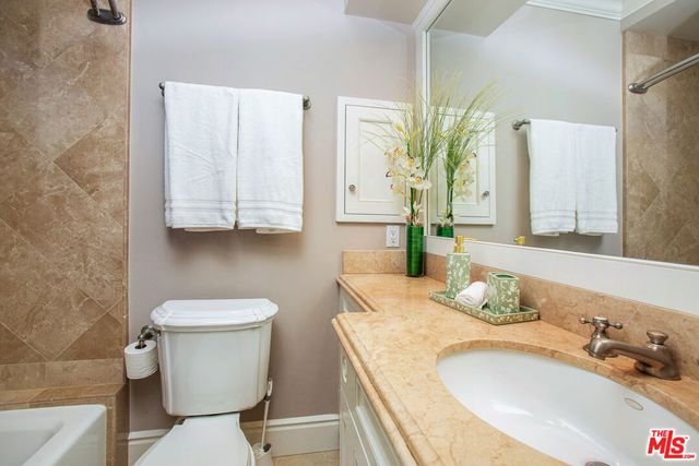 421 E Edgewater Avenue, Newport Beach, CA 92661