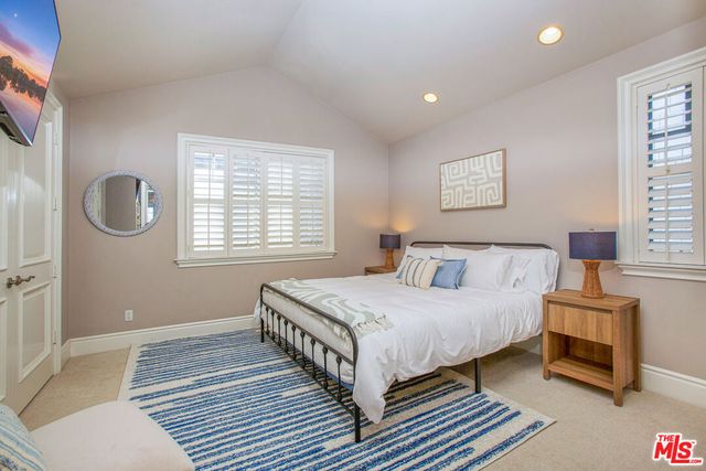 421 E Edgewater Avenue, Newport Beach, CA 92661