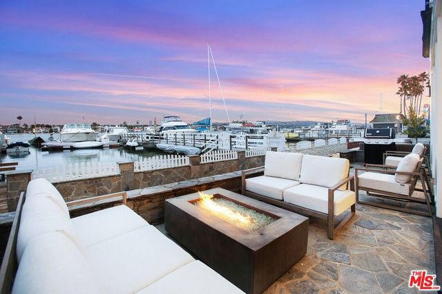 421 E Edgewater Avenue, Newport Beach, CA 92661