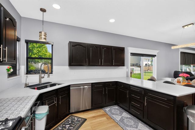595 SE Whitetail Lane, Waukee, IA 50263
