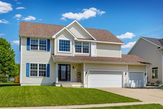 595 SE Whitetail Lane, Waukee, IA 50263