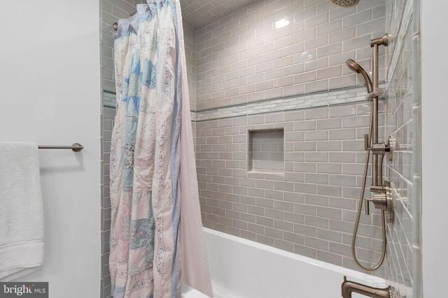 103 MAPLE AVE, Little Silver, NJ 07739