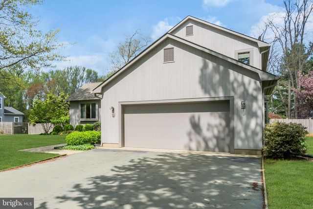 103 MAPLE AVE, Little Silver, NJ 07739