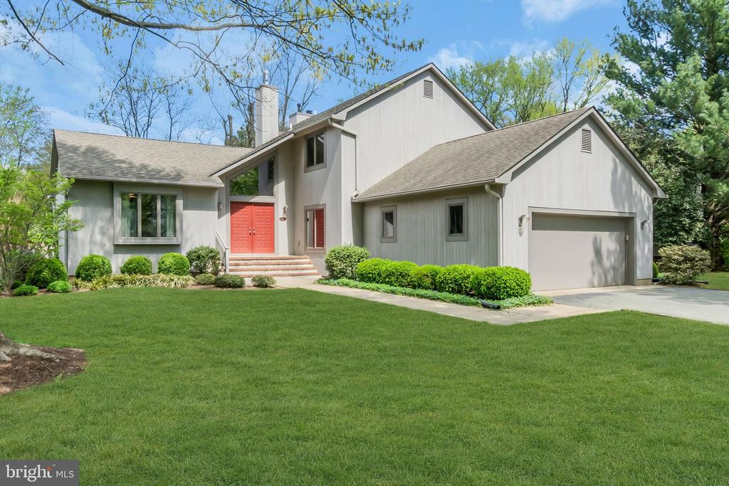 103 MAPLE AVE, Little Silver, NJ 07739