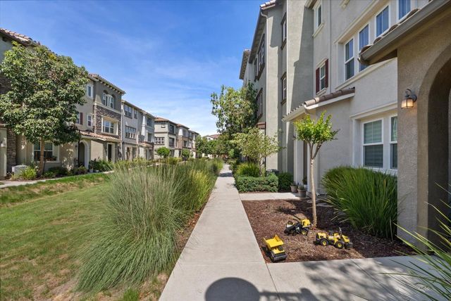 17981 Cantabria Lane, Morgan Hill, CA 95037