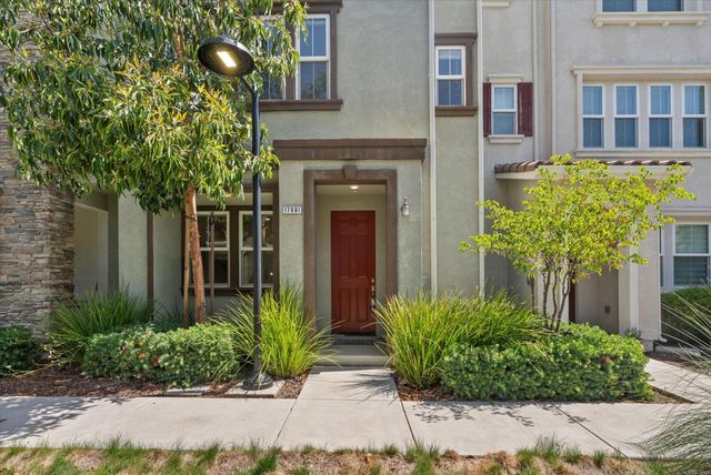 17981 Cantabria Lane, Morgan Hill, CA 95037