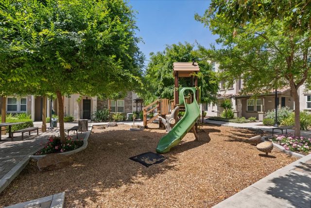 17981 Cantabria Lane, Morgan Hill, CA 95037