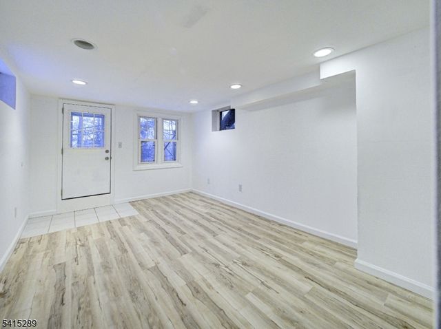 240 Acabonack Rd, Vernon Twp., NJ 07422