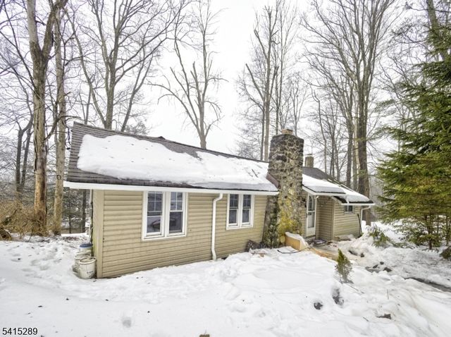 240 Acabonack Rd, Vernon Twp., NJ 07422