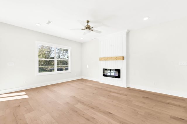 34 Charleston Cove, Clarksville, TN 37043