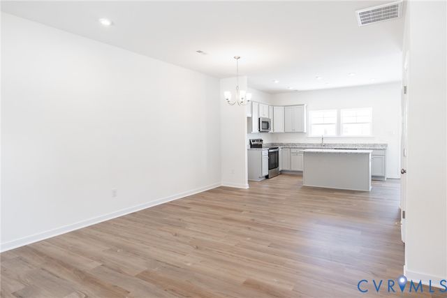 253 Whiteside Rd, Sandston, VA 23150