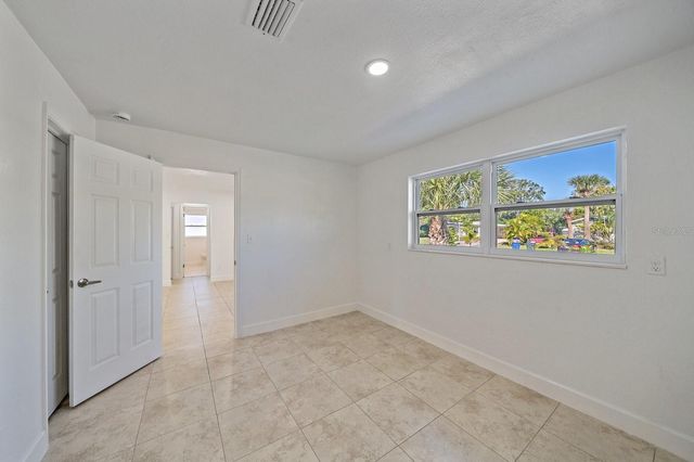 2138 PINE TERRACE, Sarasota, FL 34231