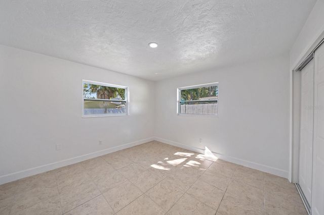 2138 PINE TERRACE, Sarasota, FL 34231