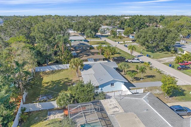 2138 PINE TERRACE, Sarasota, FL 34231