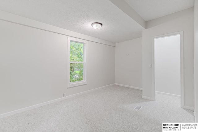 4936 S 18th Street, Omaha, NE 68107