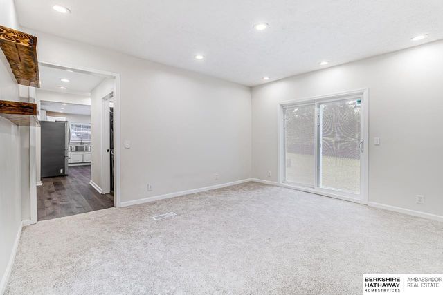 4936 S 18th Street, Omaha, NE 68107