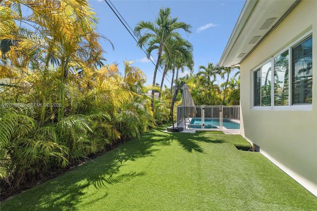 7511 Miami View Dr 0, North Bay Village, FL 33141