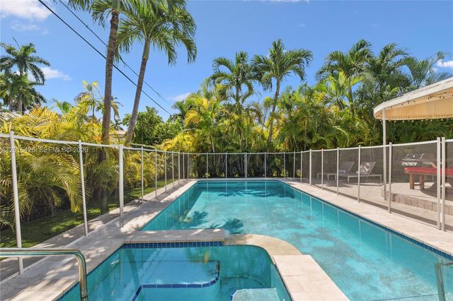 7511 Miami View Dr 0, North Bay Village, FL 33141