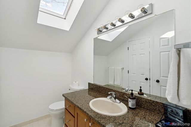 677 E Lincoln Street 4, Birmingham, MI 48009