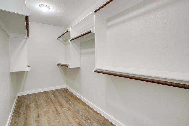 820 Chestnut Avenue, Burleson, TX 76028