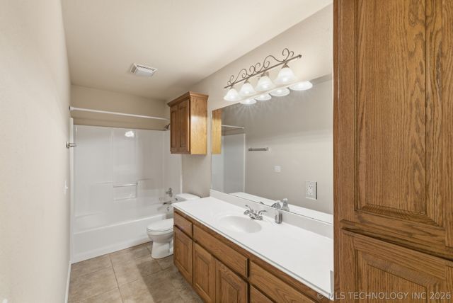 13104 E 112th Street North, Owasso, OK 74055