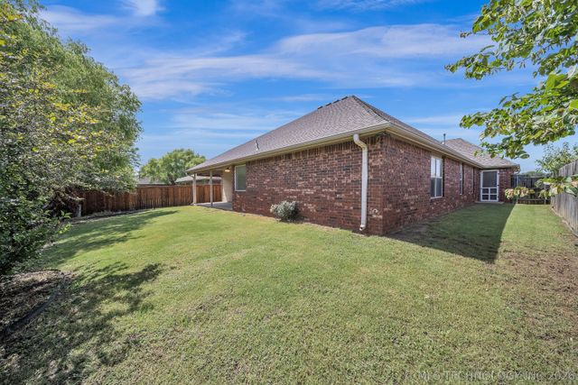 13104 E 112th Street North, Owasso, OK 74055