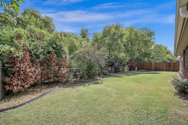 13104 E 112th Street North, Owasso, OK 74055