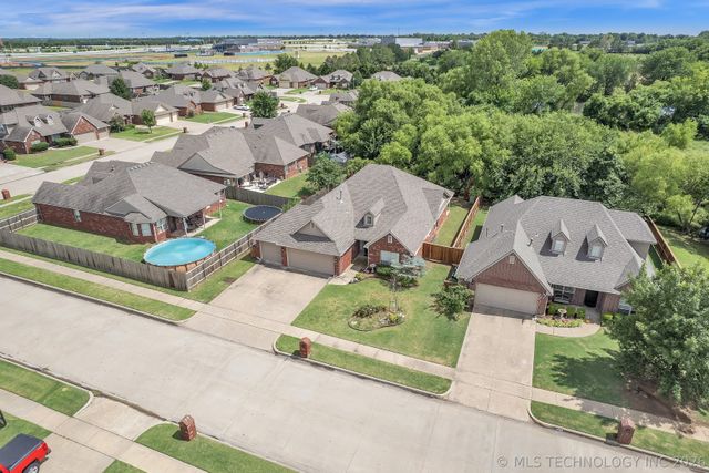 13104 E 112th Street North, Owasso, OK 74055