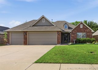13104 E 112th Street North, Owasso, OK 74055