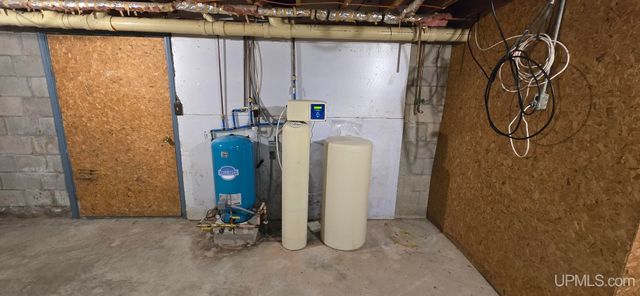 N3700 N Motts Landing Drive, Iron Mountain, MI 49801