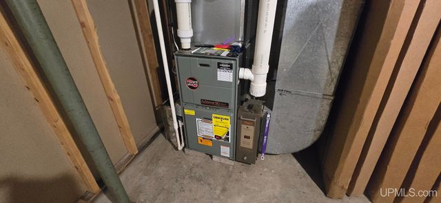 N3700 N Motts Landing Drive, Iron Mountain, MI 49801