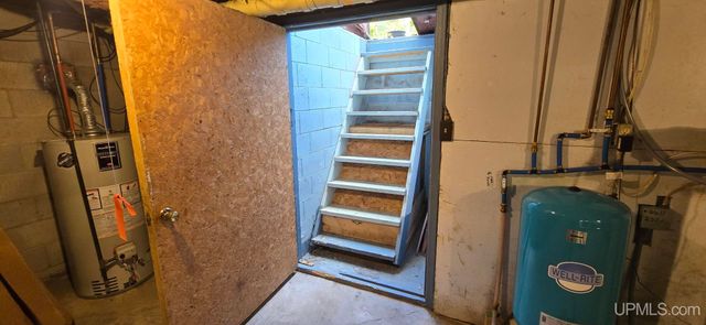 N3700 N Motts Landing Drive, Iron Mountain, MI 49801