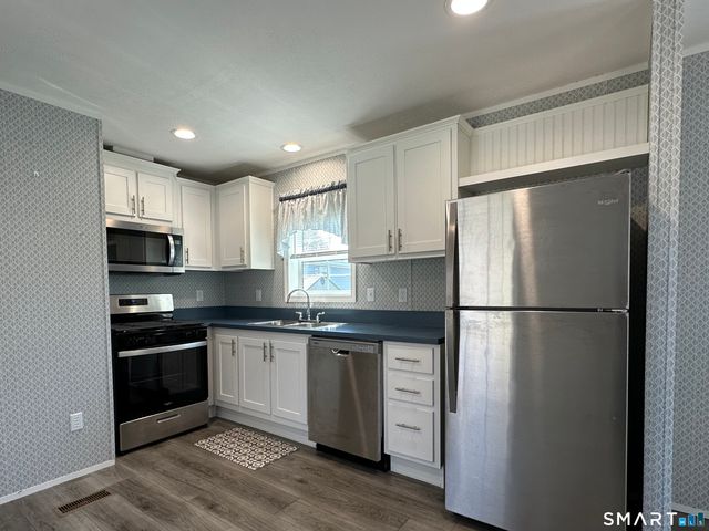 120 Englewood Avenue, Prospect, CT 06712