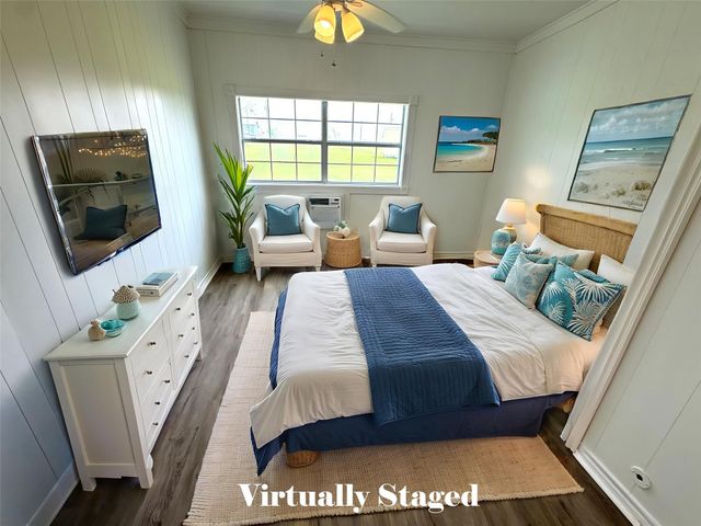 302 2nd Street, Palacios, TX 77465