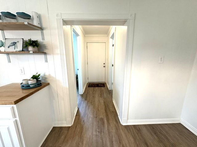 302 2nd Street, Palacios, TX 77465