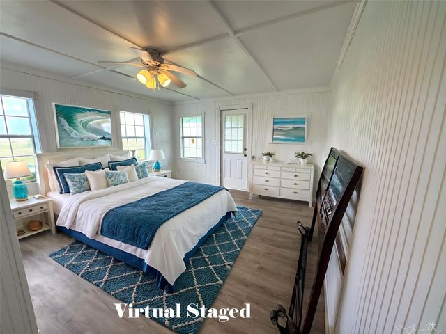 302 2nd Street, Palacios, TX 77465