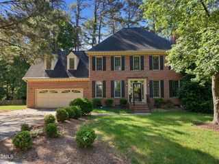 305 Parkknoll Lane, Cary, NC 27519