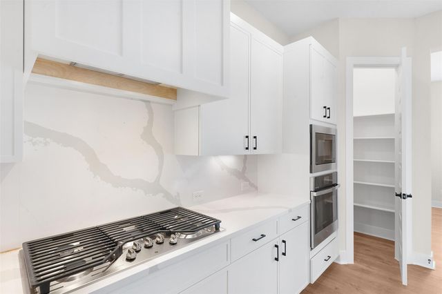 1021 Painted Horse DR, Georgetown, TX 78633