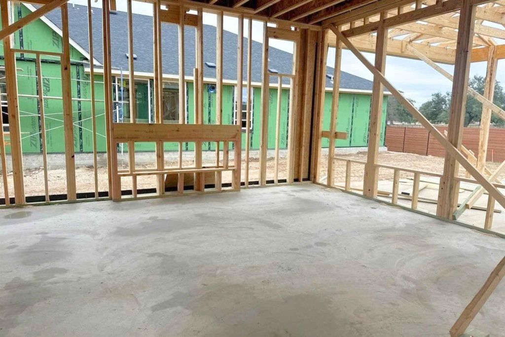 1021 Painted Horse DR, Georgetown, TX 78633