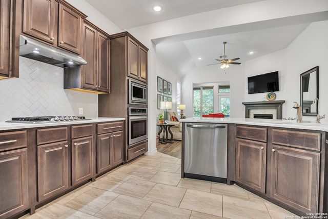 3051 Blenheim Park, Bulverde, TX 78163