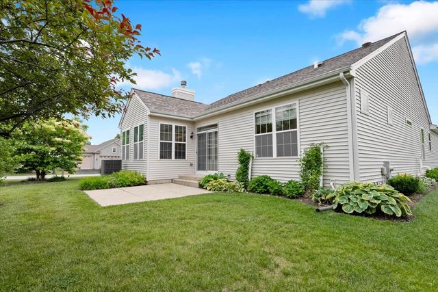918 Scottsdale Drive, Pingree Grove, IL 60140