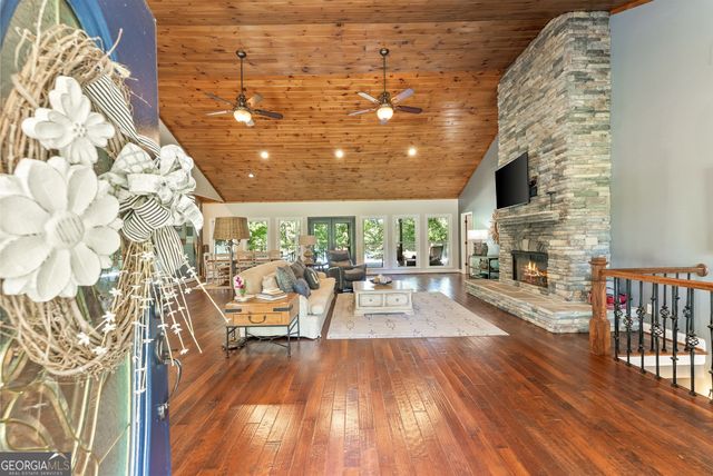 5495 Honeysuckle Trail, Gainesville, GA 30506
